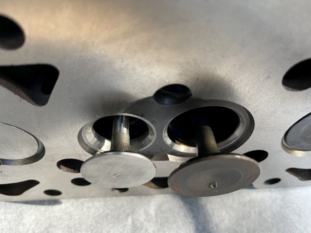Valves.thumb.jpg.b52f05029b7a229e4fc54330f6e81f85.jpg